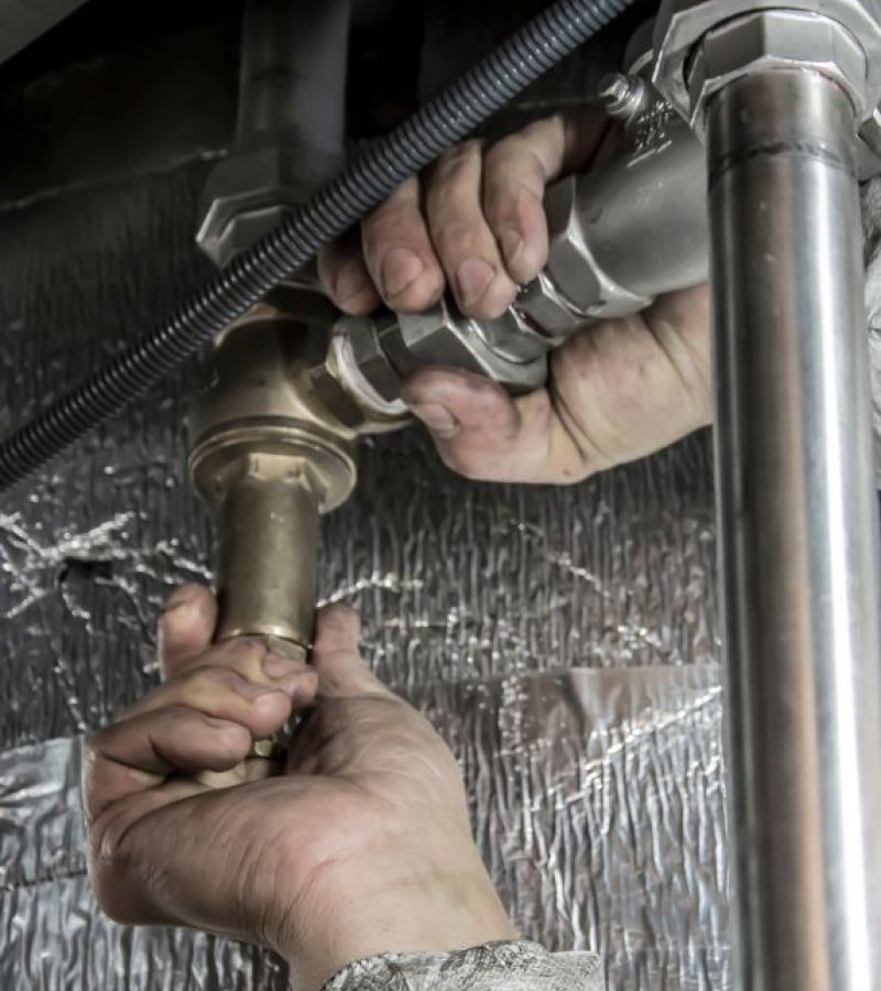 Why choose our commercial plumber Tucson