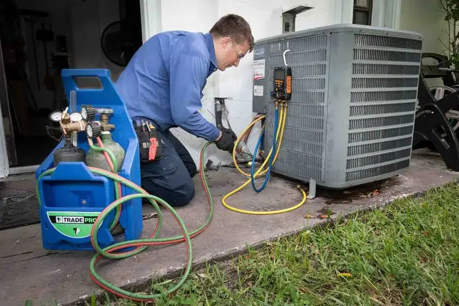 Emergency AC Repair Technician Fixing Unit In Phoenix AZ